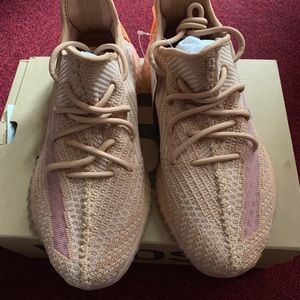 Yeezy 350 V2 Hyperspace Zelus
